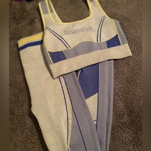 Set of 2️⃣ top is small bottom is small